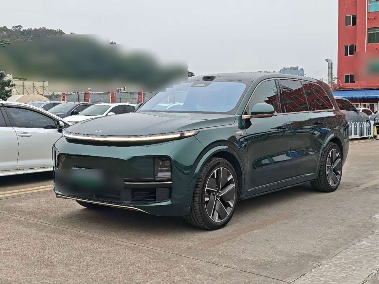 2025 Li Auto Li Xiang L9 front exterior