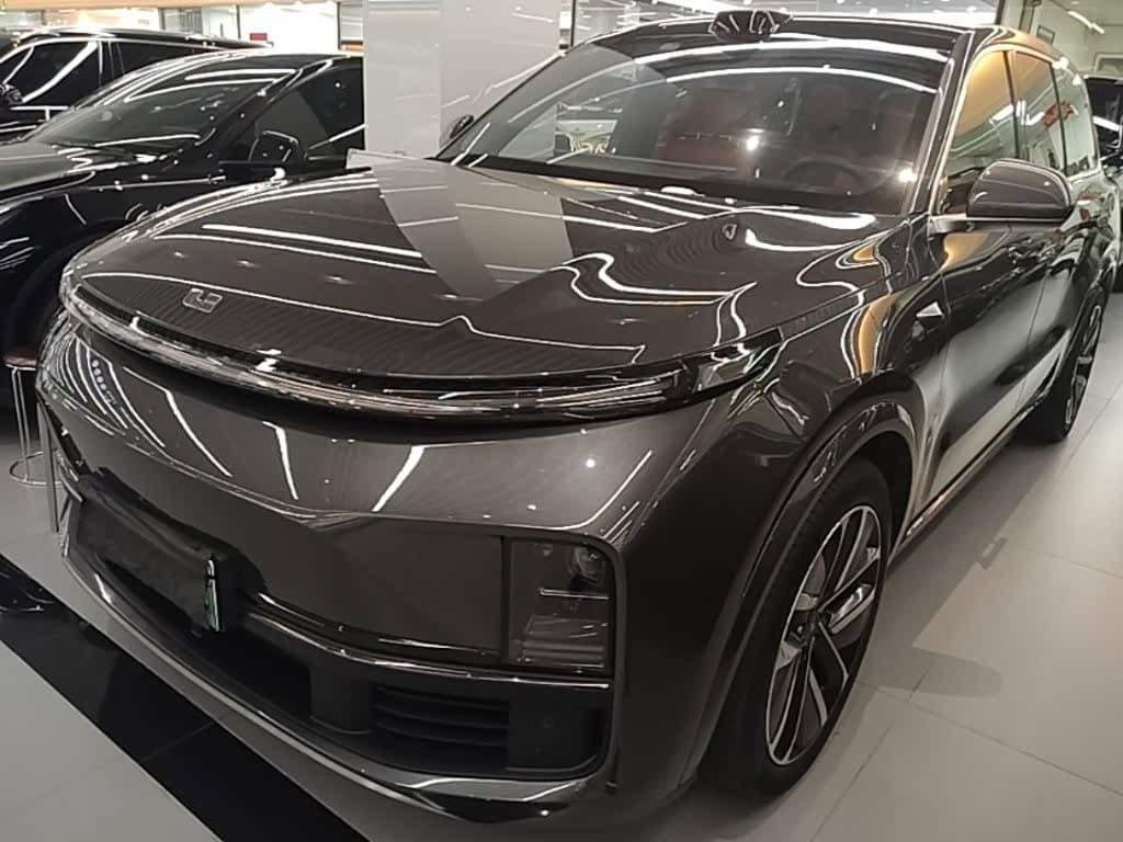 2024 Li Auto Li Xiang L9 front exterior