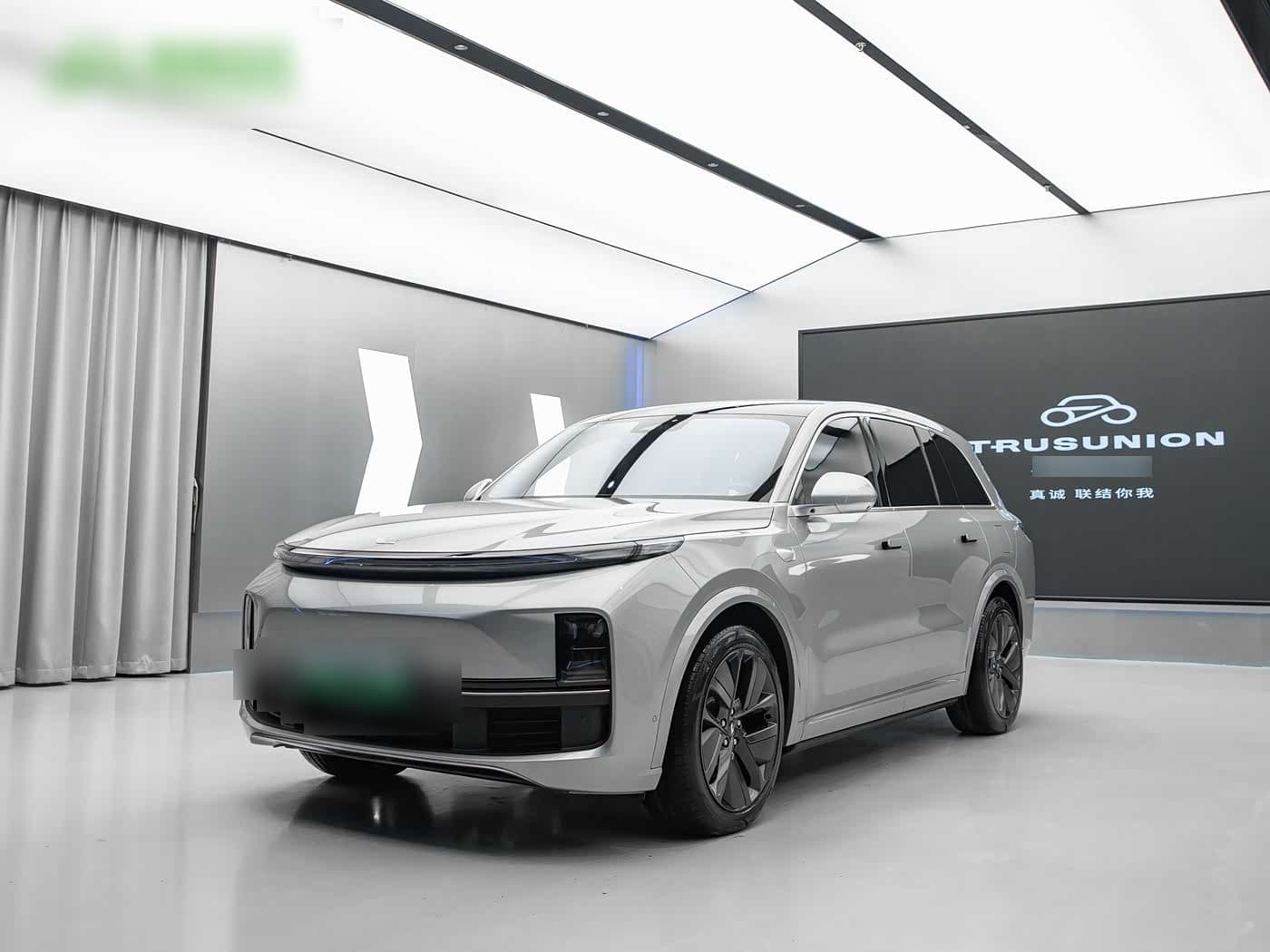 2022 Li Auto Li L8 front exterior