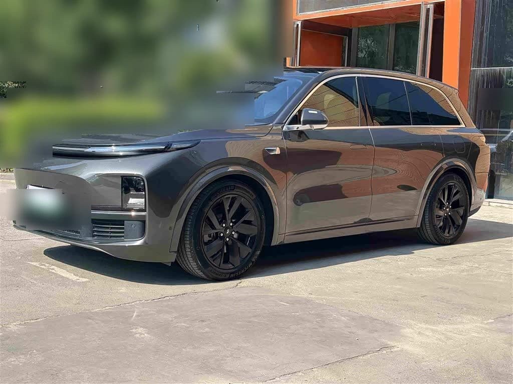 2022 Li Auto Li L8 front exterior