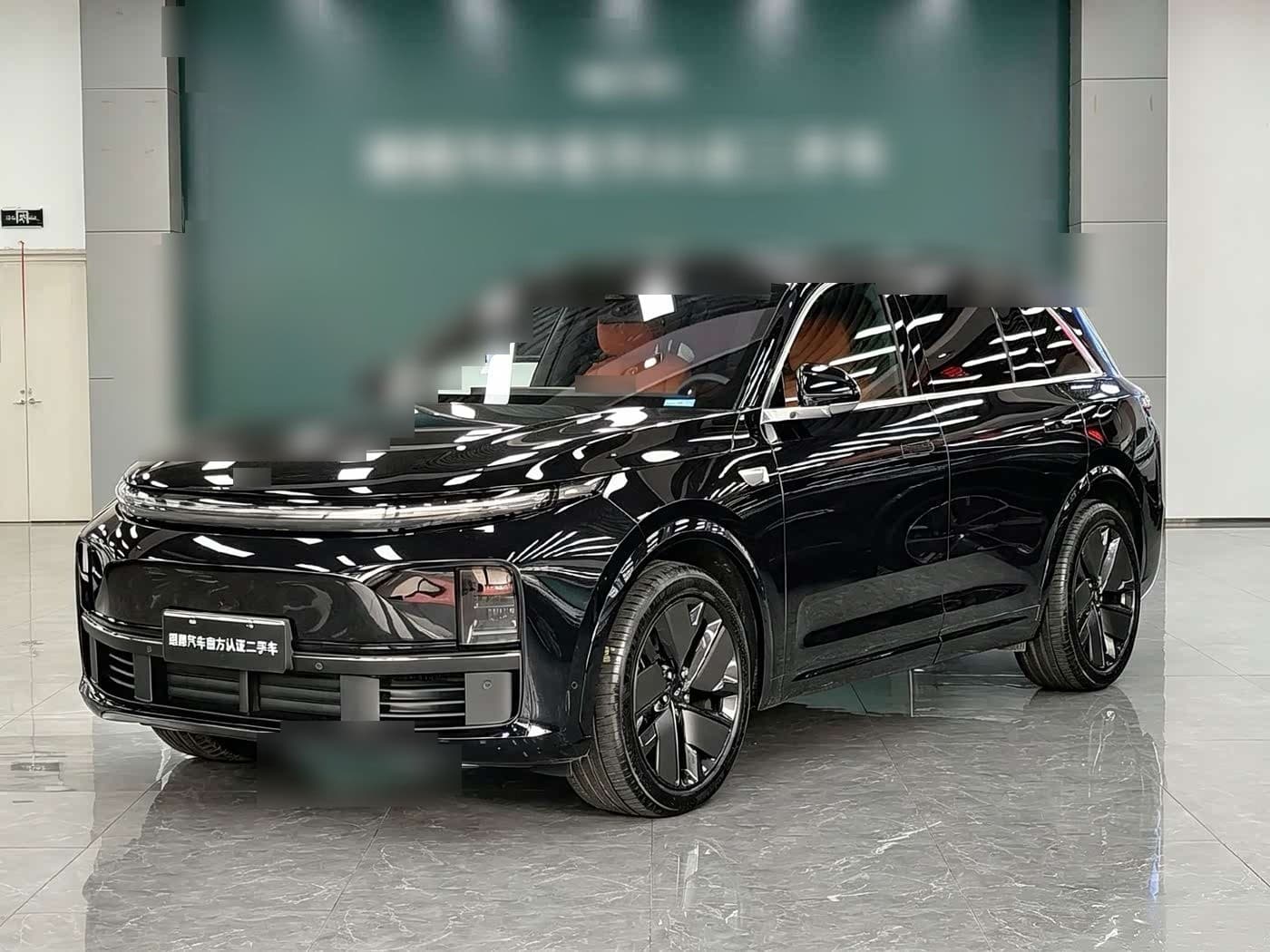 2025 Li Auto L7 front exterior