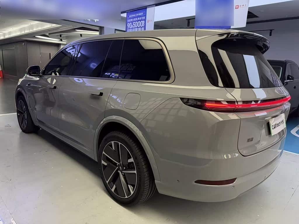 2025 Li Auto Li Xiang L9 front exterior