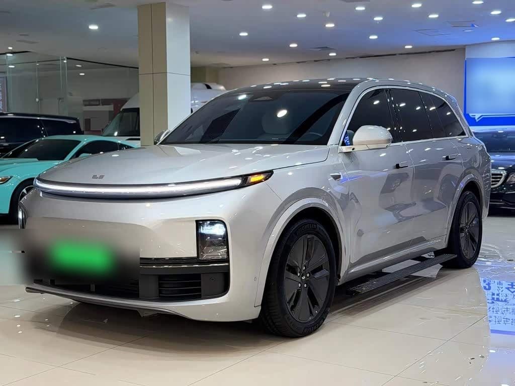 2023 Li Auto Li L8 front exterior