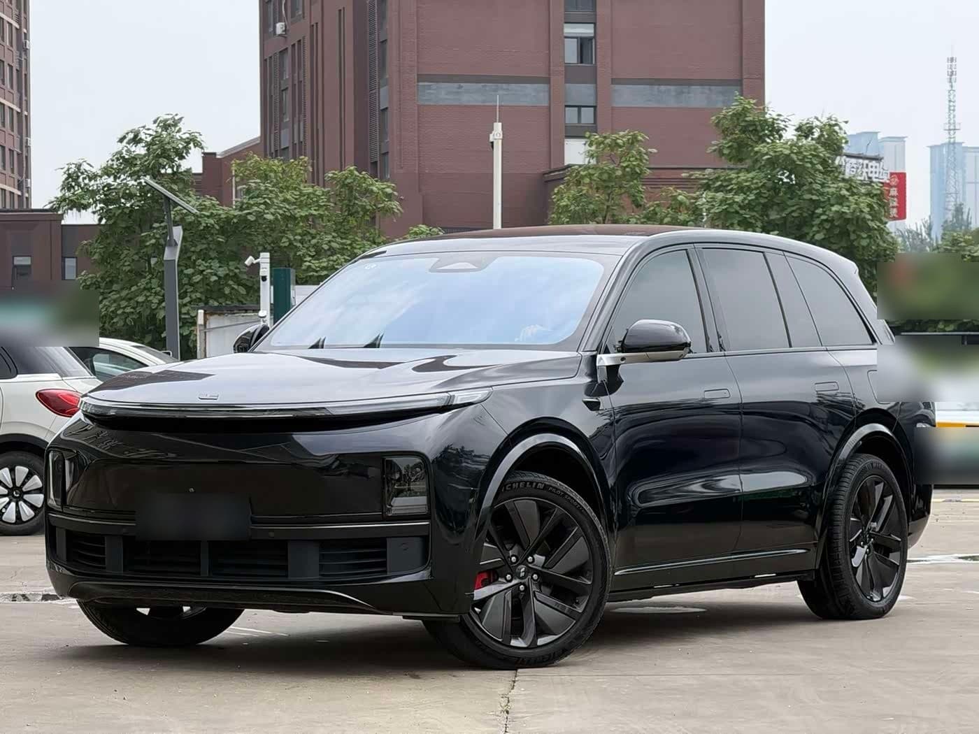 2022 Li Auto Li L8 front exterior