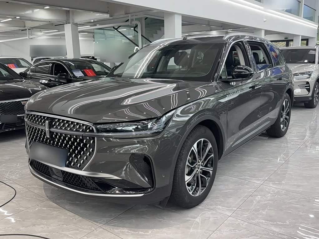 2023 Lincoln Nautilus front exterior