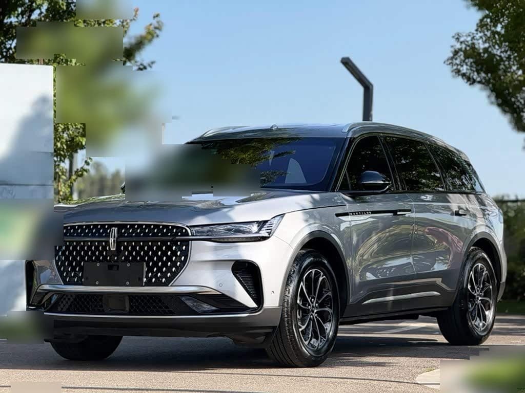 2023 Lincoln Nautilus front exterior