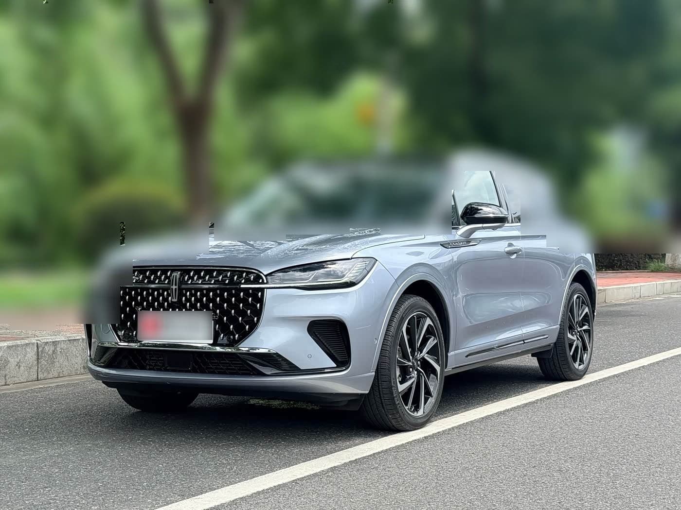 2023 Lincoln Adventurer