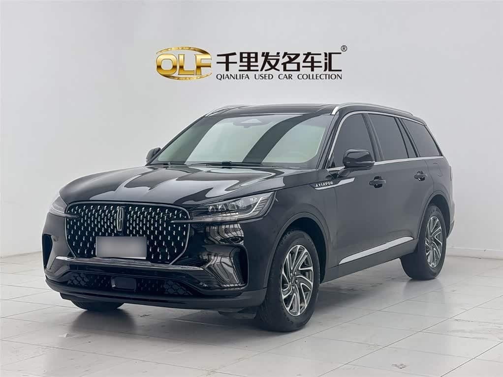 2024 Lincoln Aviator front exterior