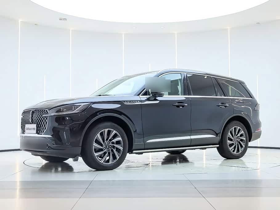 2024 Lincoln Aviator front exterior