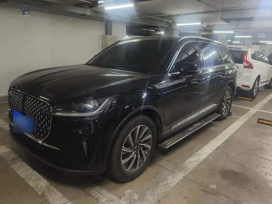 2024 Lincoln Aviator front exterior
