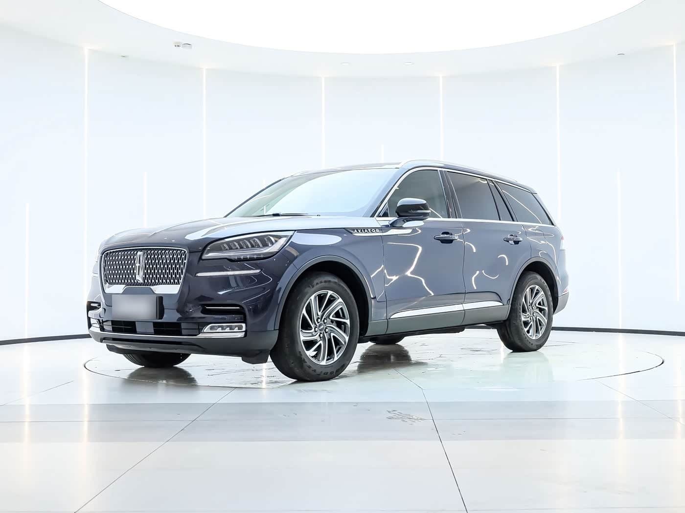 2023 Lincoln Aviator front exterior