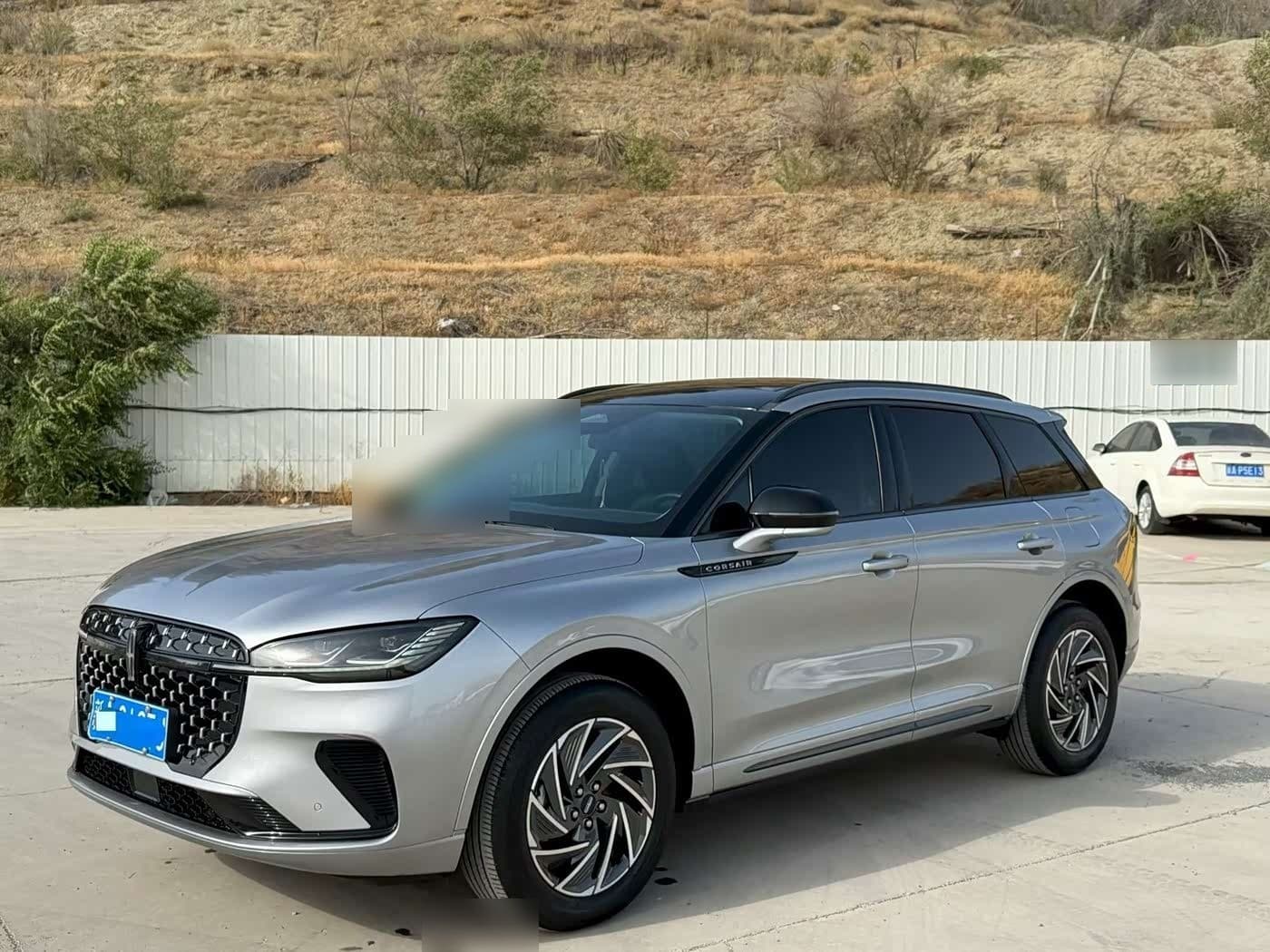 2024 Lincoln Adventurer