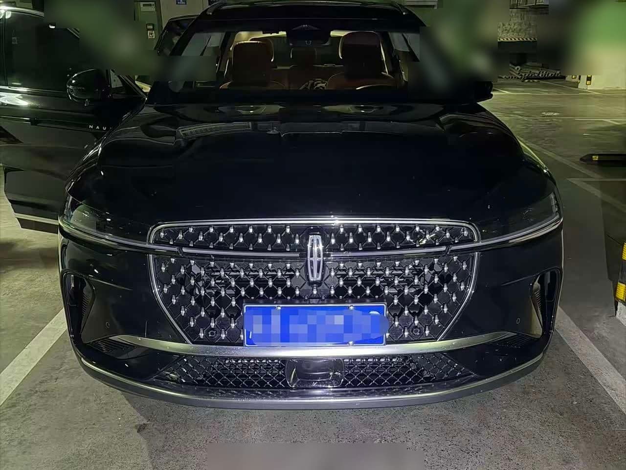 2024 Lincoln Nautilus front exterior