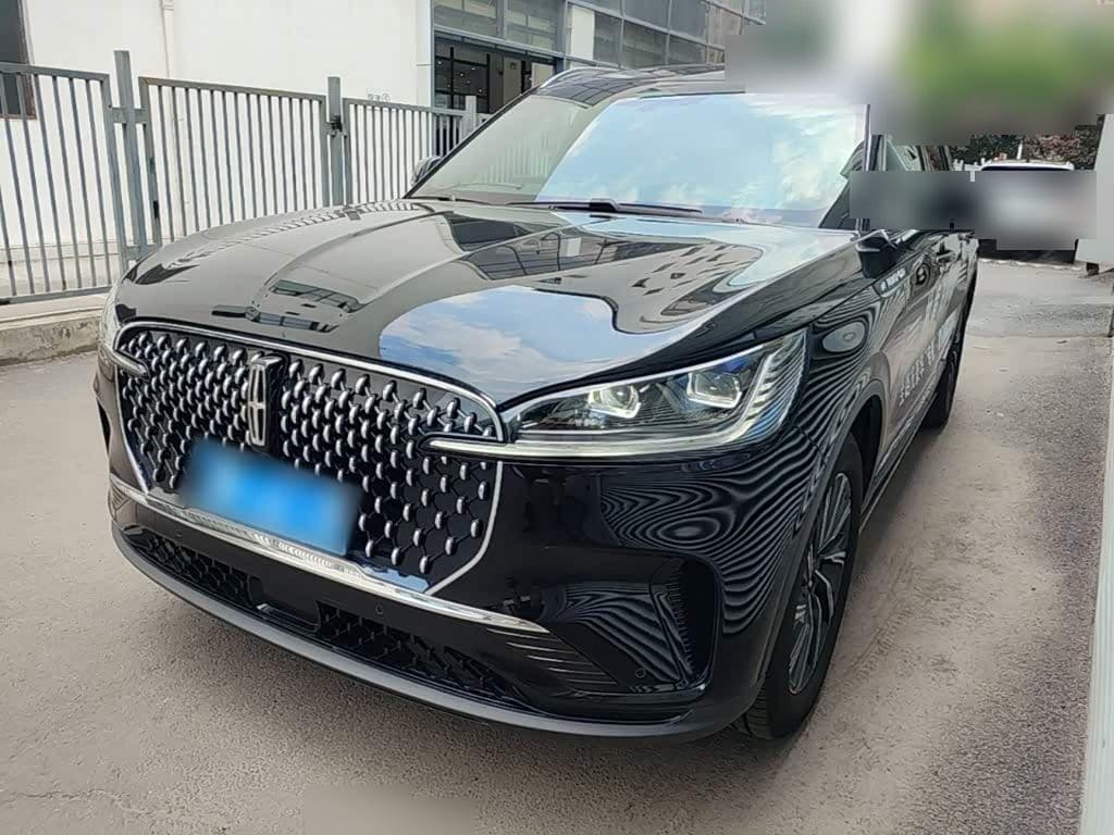 2024 Lincoln Aviator front exterior