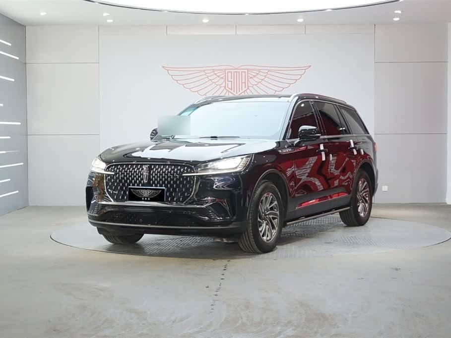 2024 Lincoln Aviator front exterior