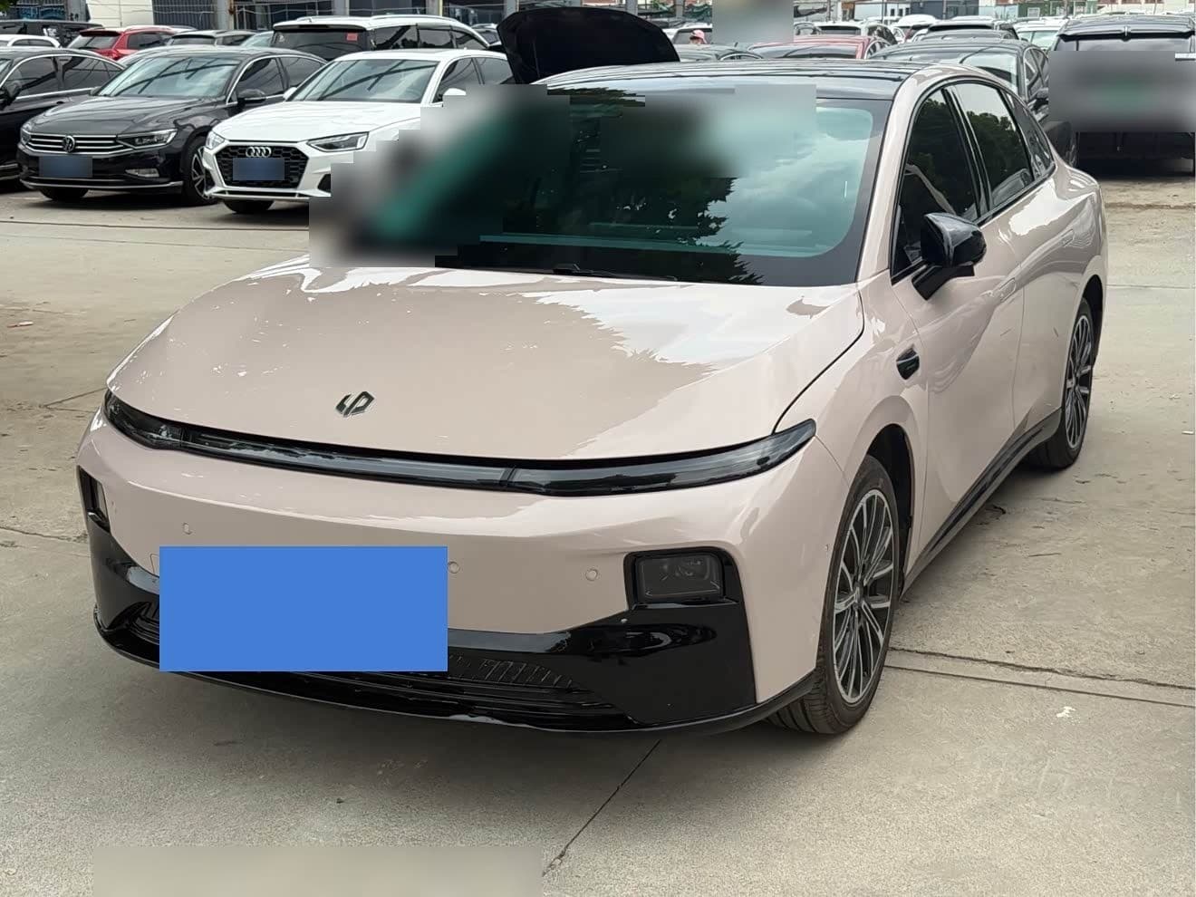 2025 Leapmotor B01 front exterior