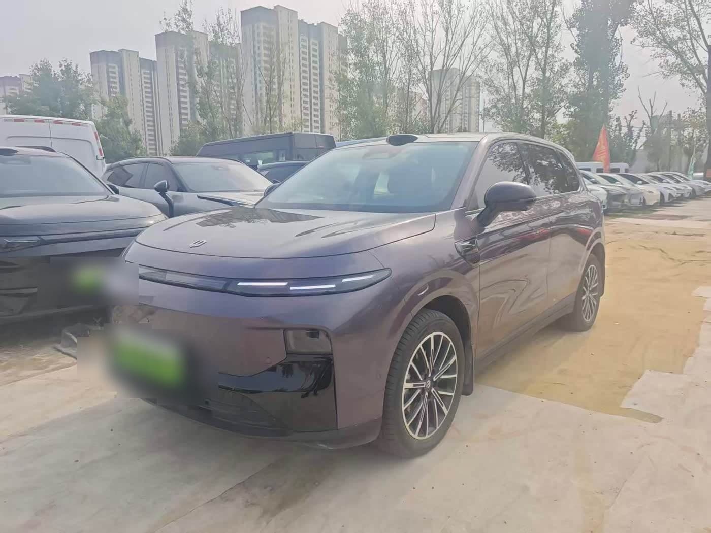 2025 Leapmotor B10 front exterior
