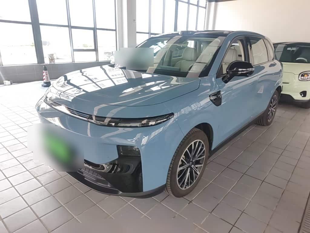 2025 Leapmotor B10 front exterior