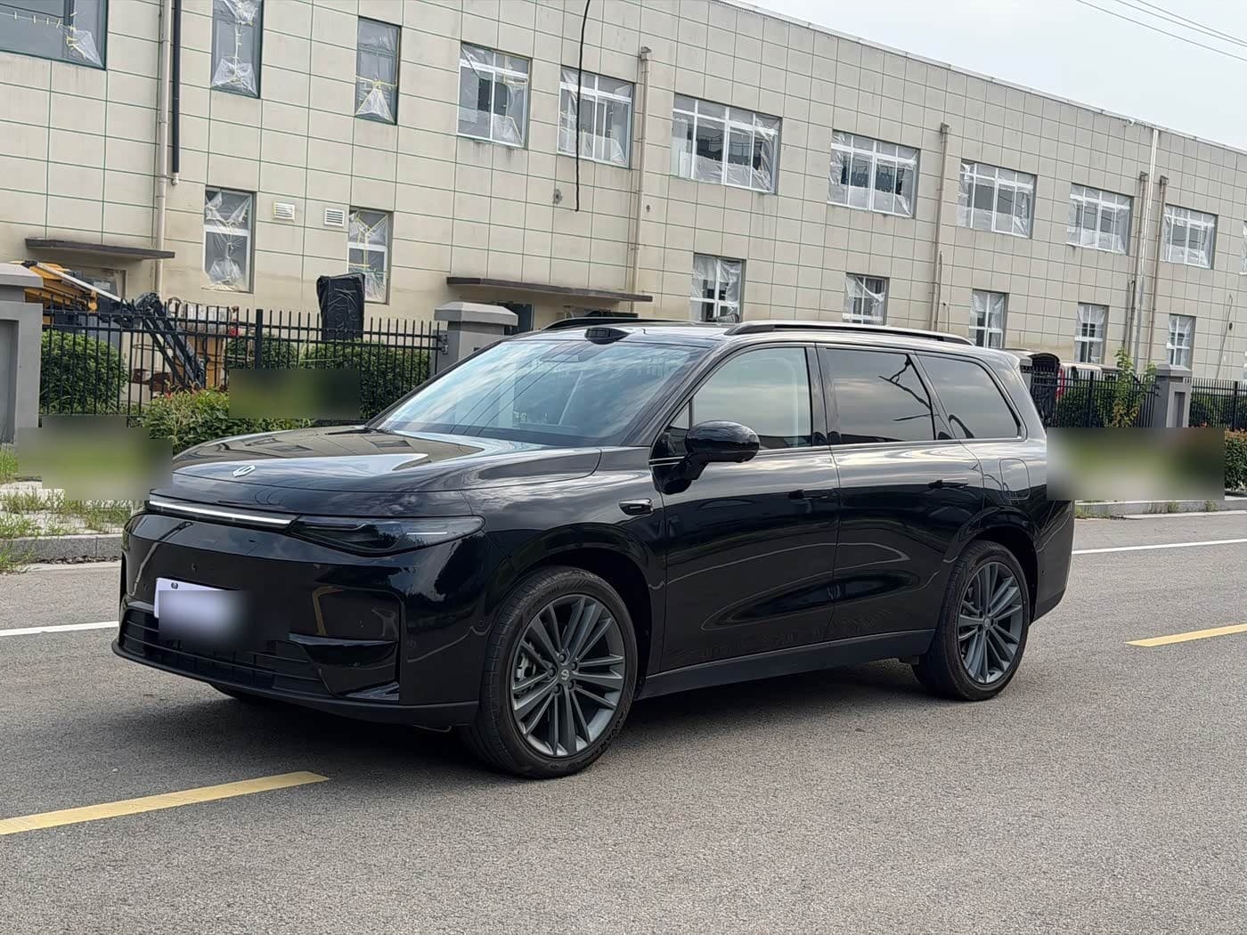 2025 Leapmotor C16 front exterior