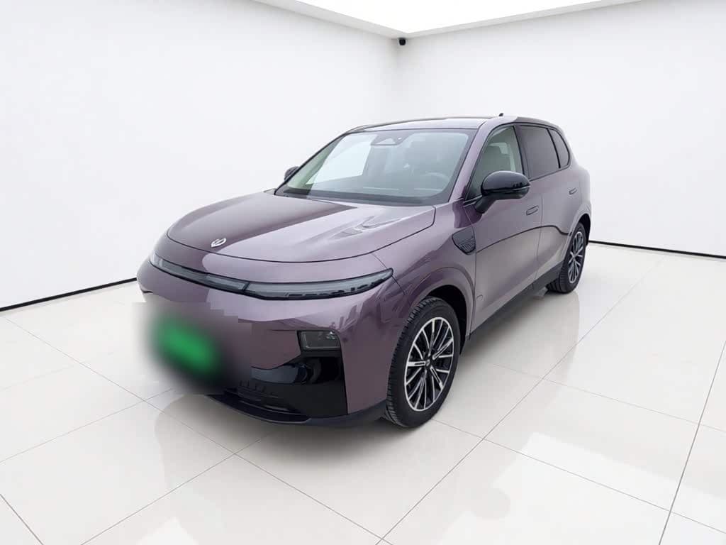 2025 Leapmotor B10 front exterior