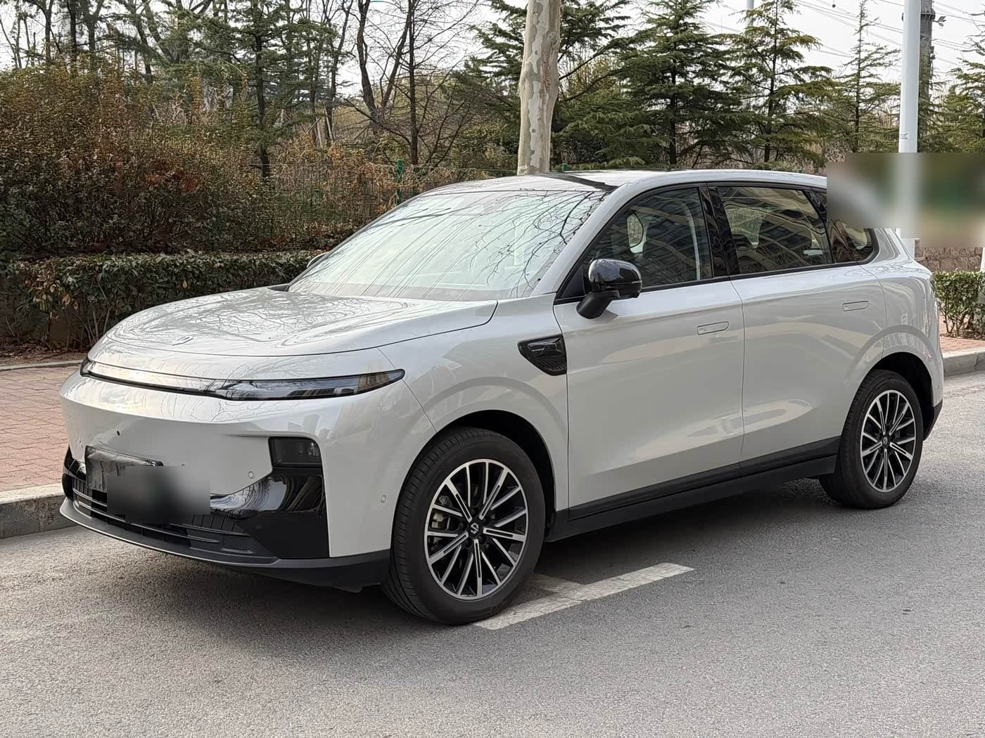 2025 Leapmotor B10 front exterior