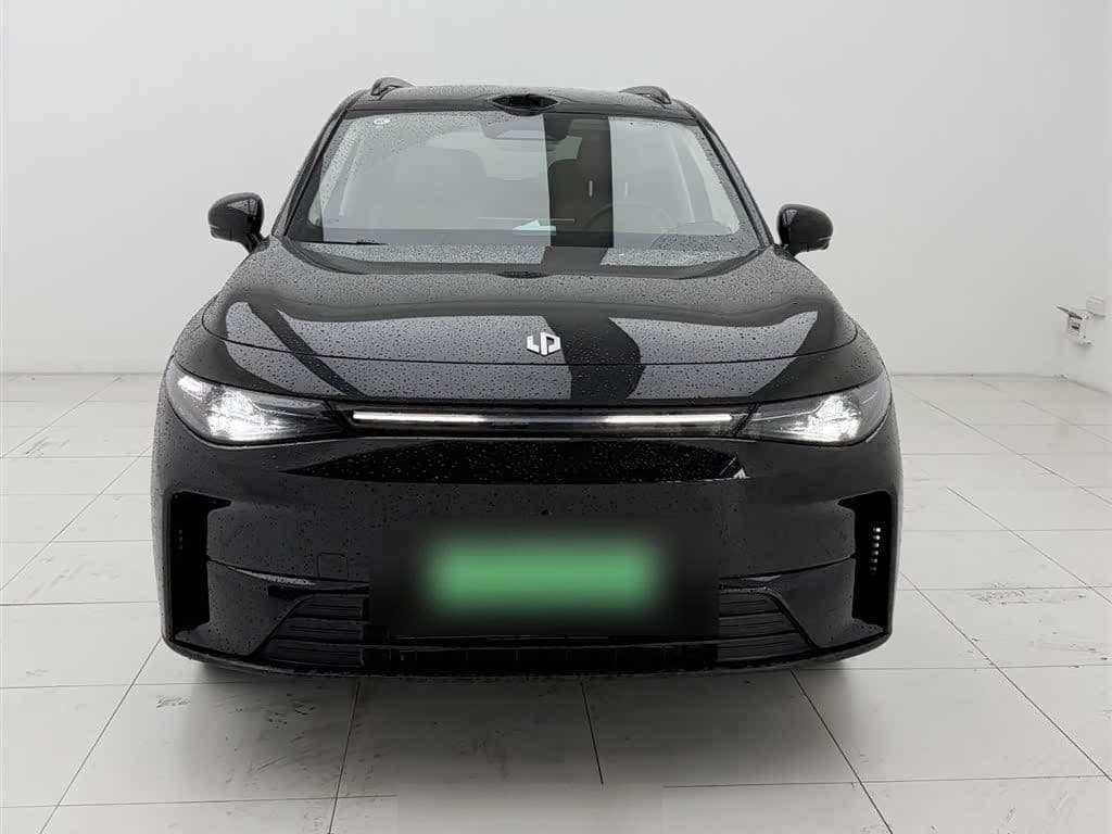 2025 Leapmotor C16 front exterior