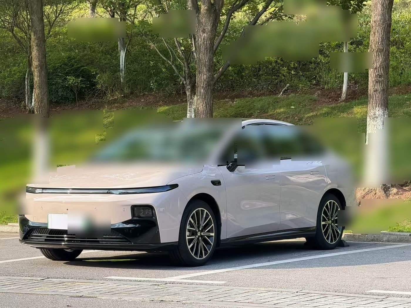 2025 Leapmotor B01 front exterior