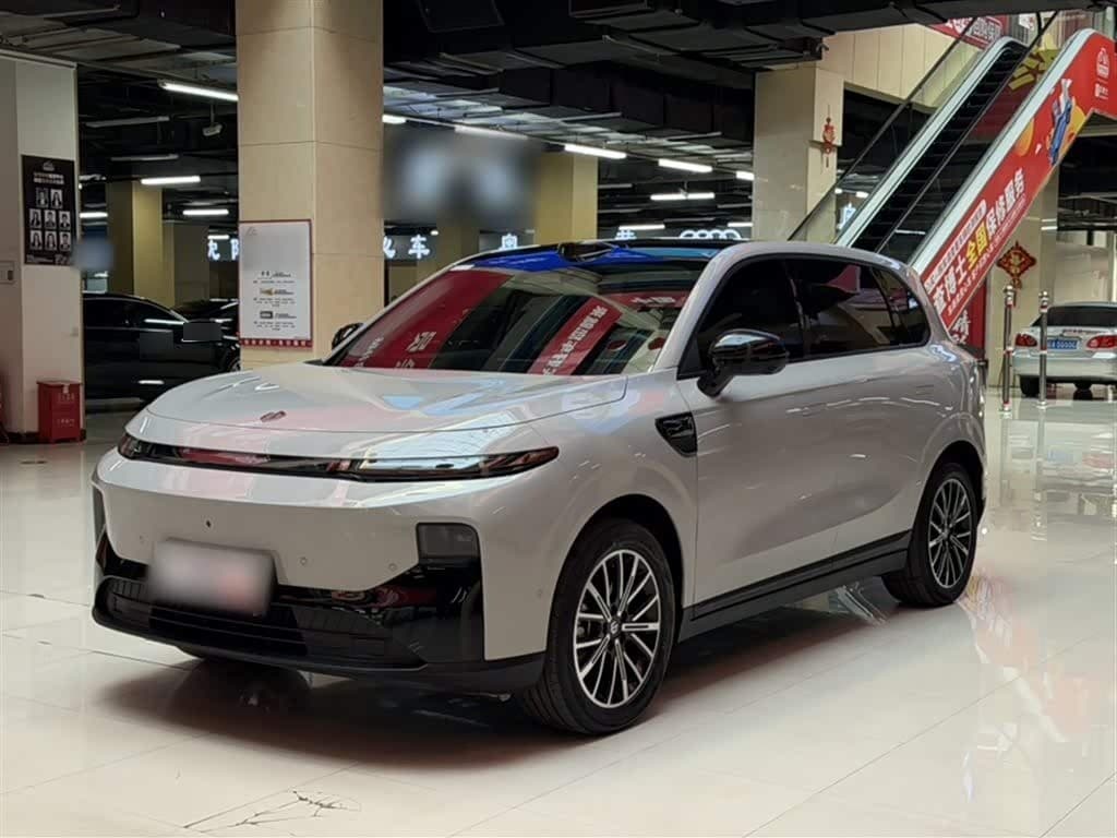 2025 Leapmotor B10 front exterior