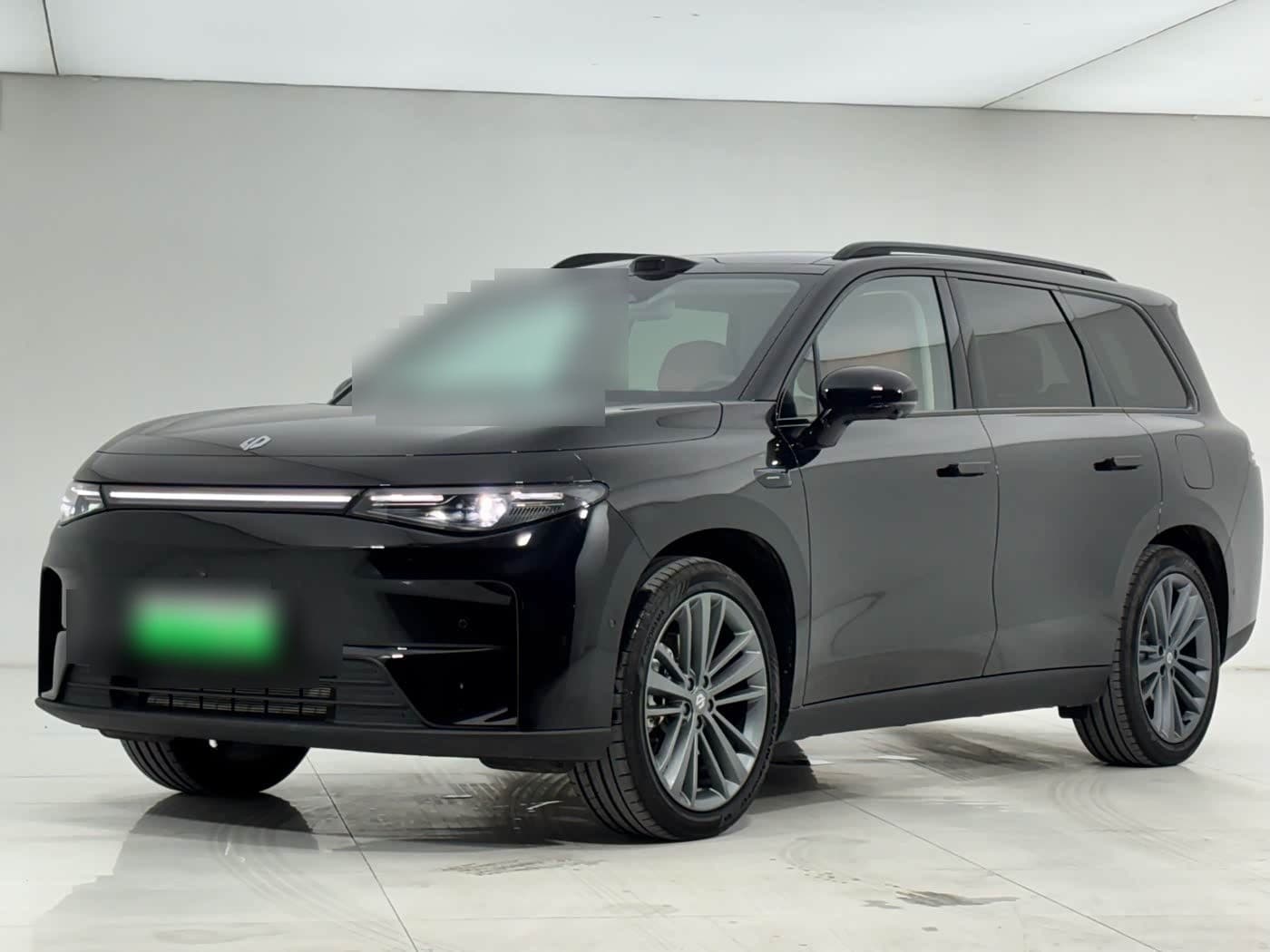 2025 Leapmotor C16 front exterior
