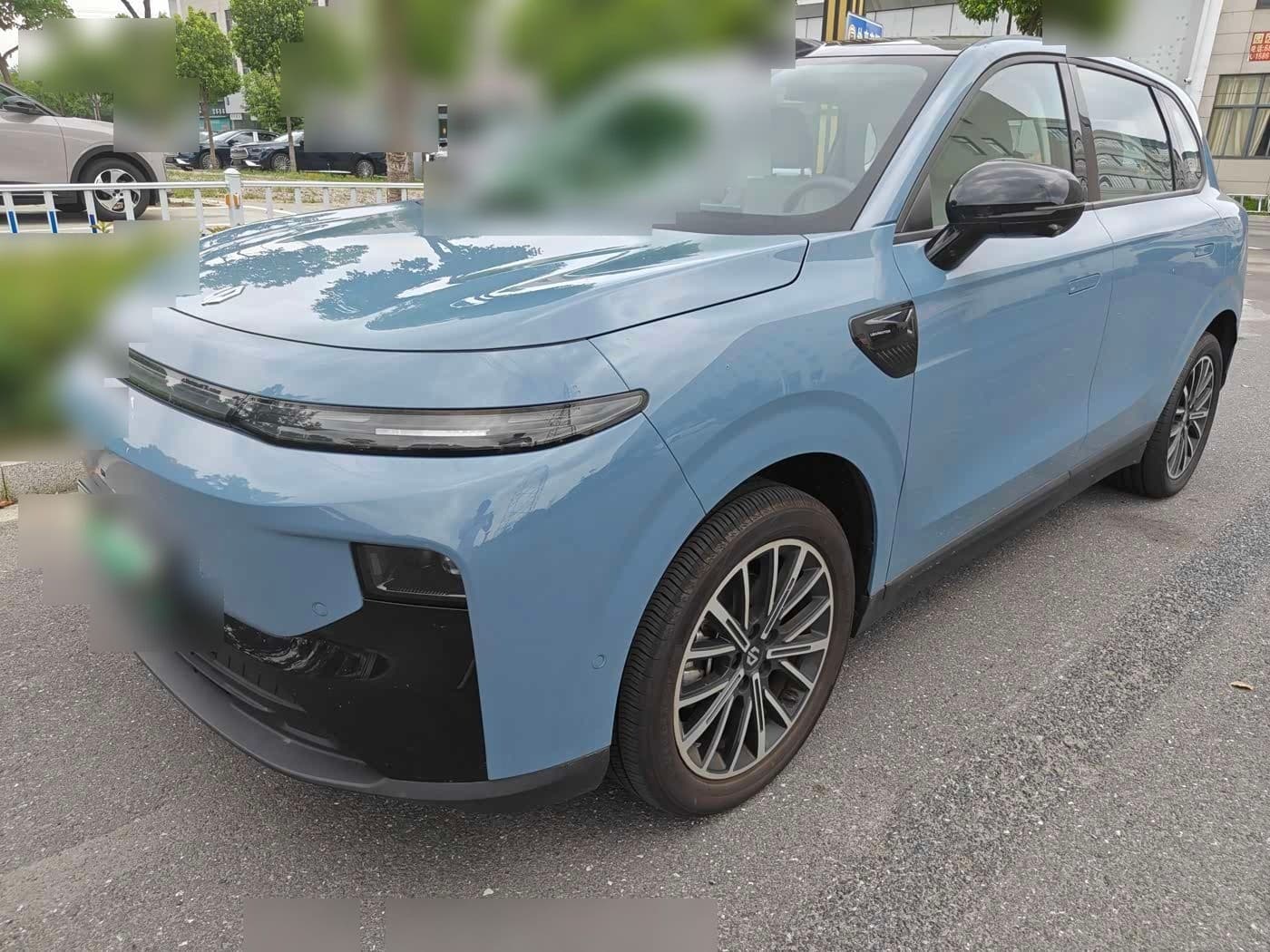 2025 Leapmotor B10 front exterior