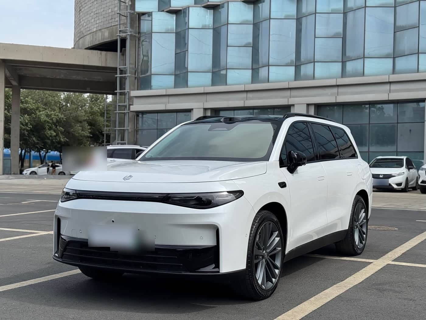2025 Leapmotor C16 front exterior