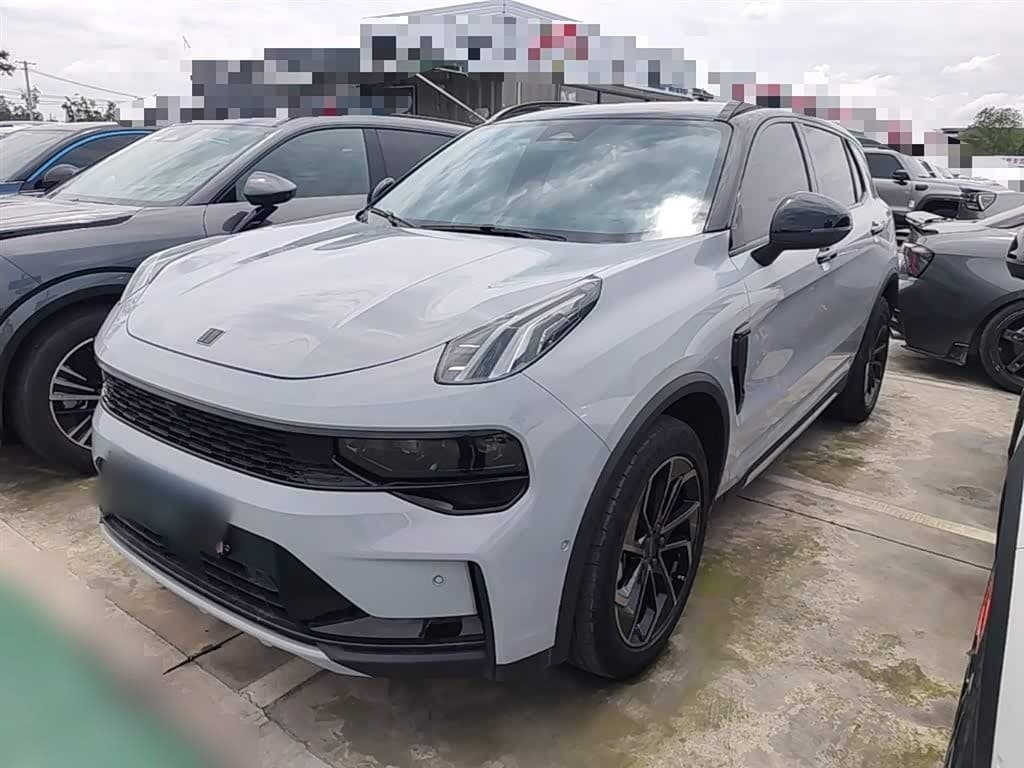 2022 Lynk & Co 01 front exterior