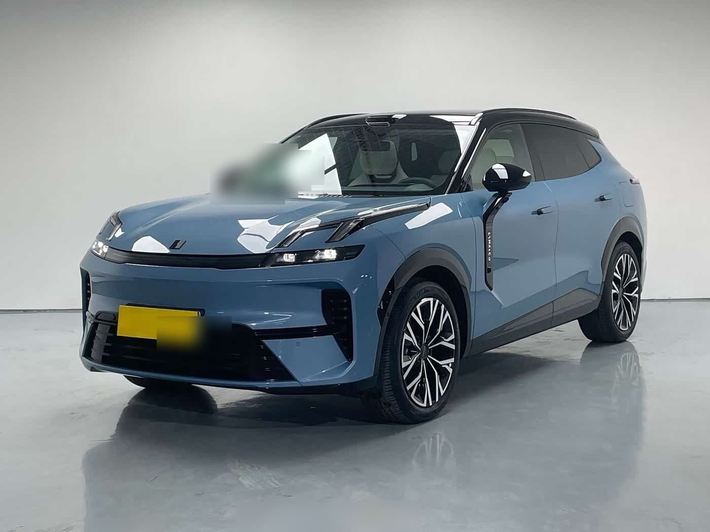 2025 Lynk & Co 08 EM-P