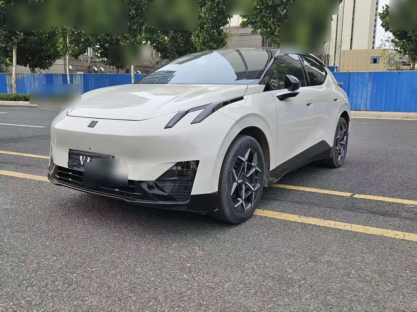 2024 Lynk & Co Z20 front exterior