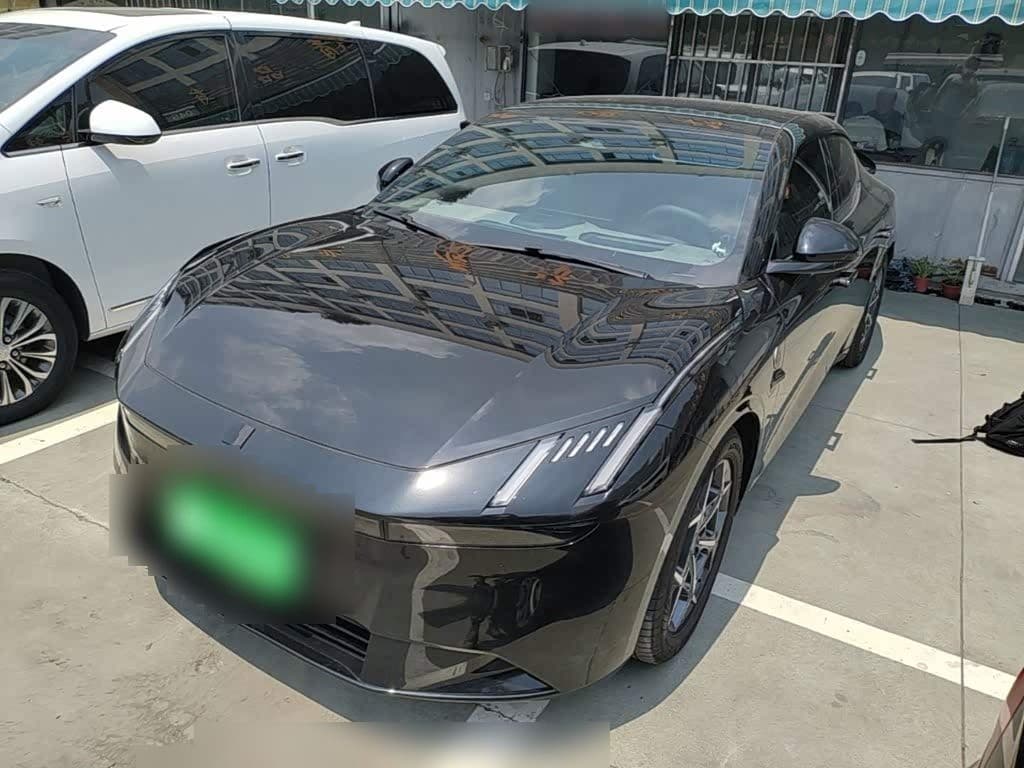 2024 Lynk & Co Z10