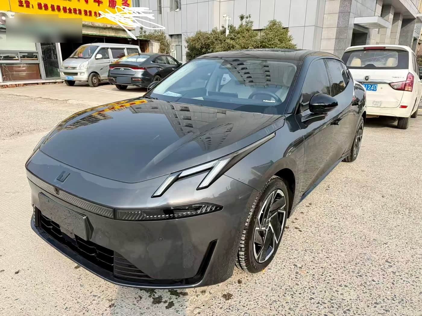 2024 Lynk & Co 07 EM-P