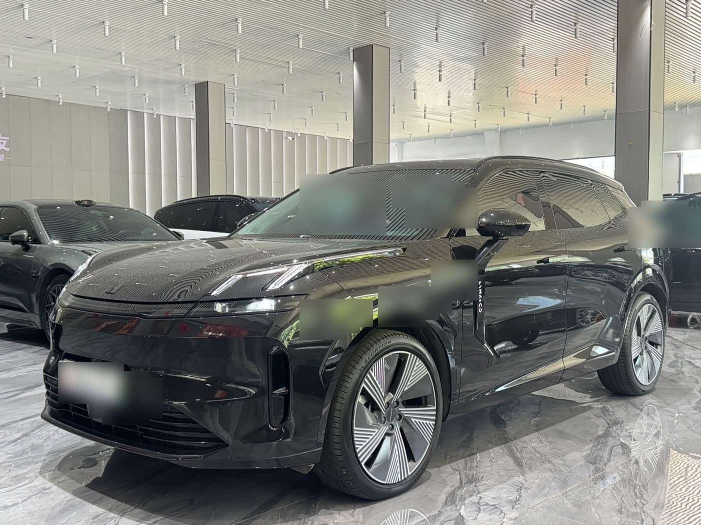 2023 Lynk & Co 08 EM-P