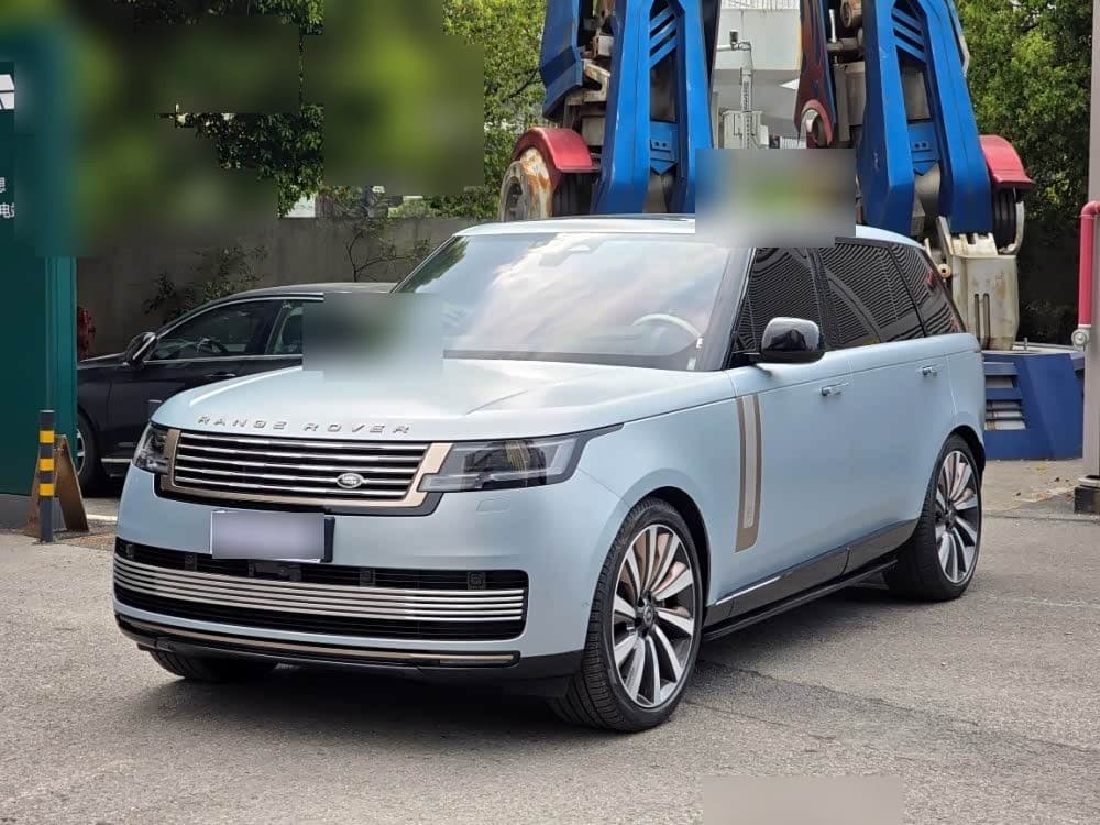 2023 Land Rover Range Rover front exterior