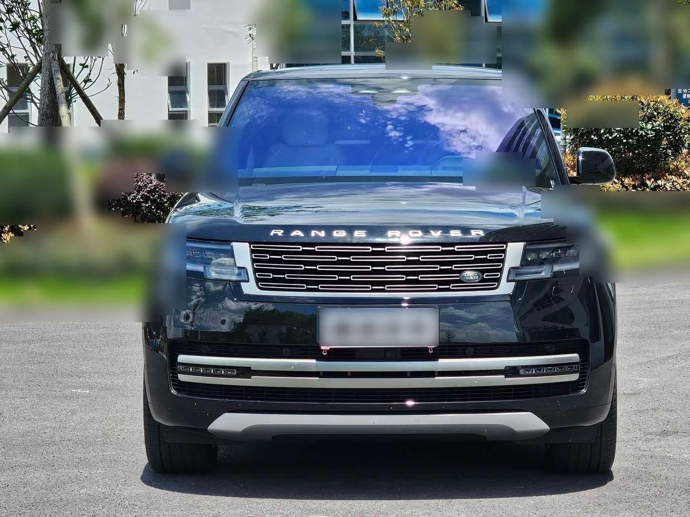 2022 Land Rover Range Rover front exterior