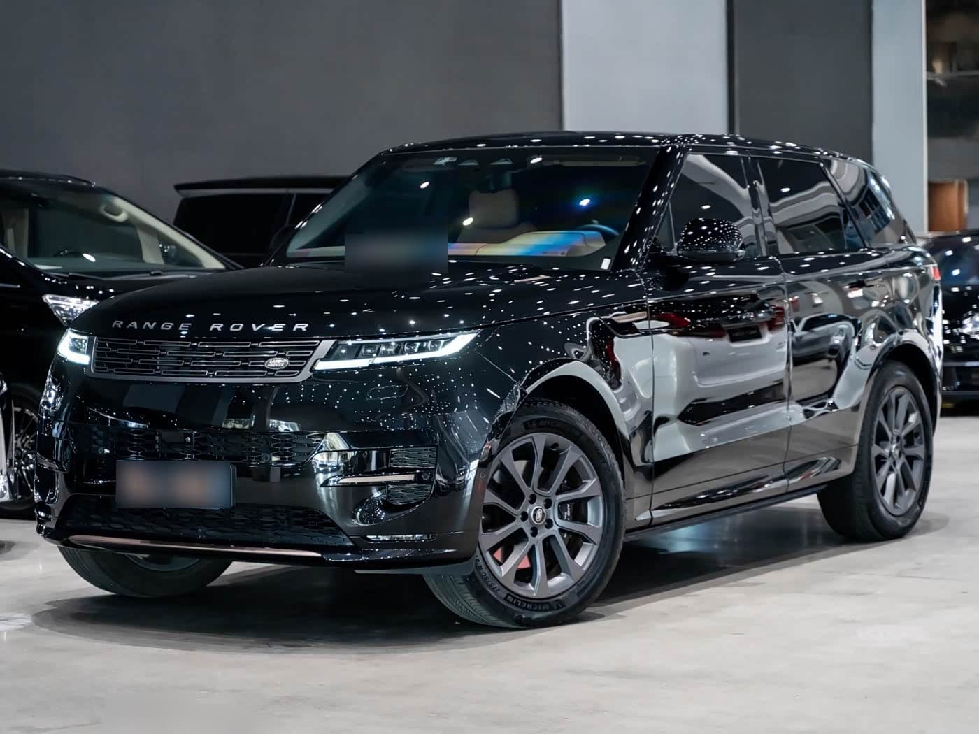 2022 Land Rover Range Rover Sport front exterior