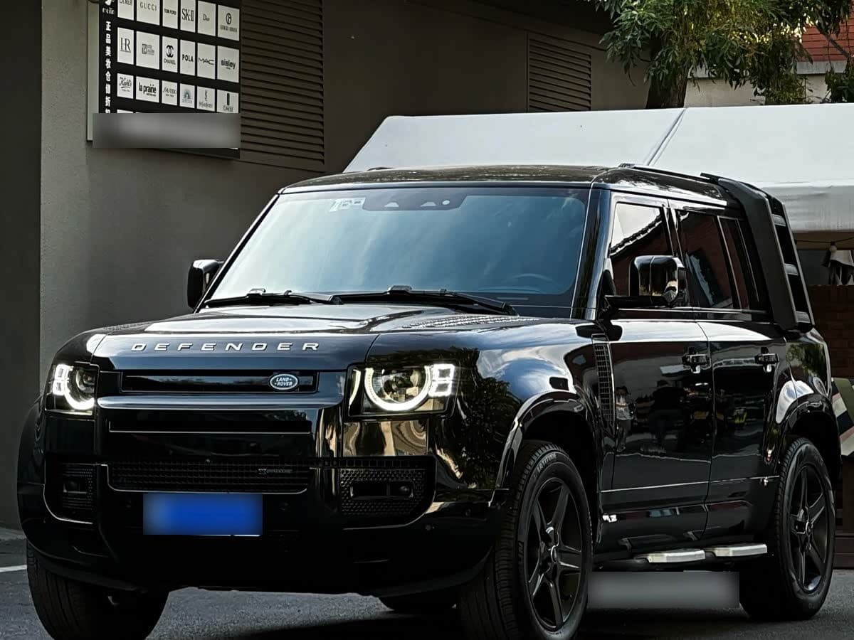 2022 Land Rover Defender front exterior