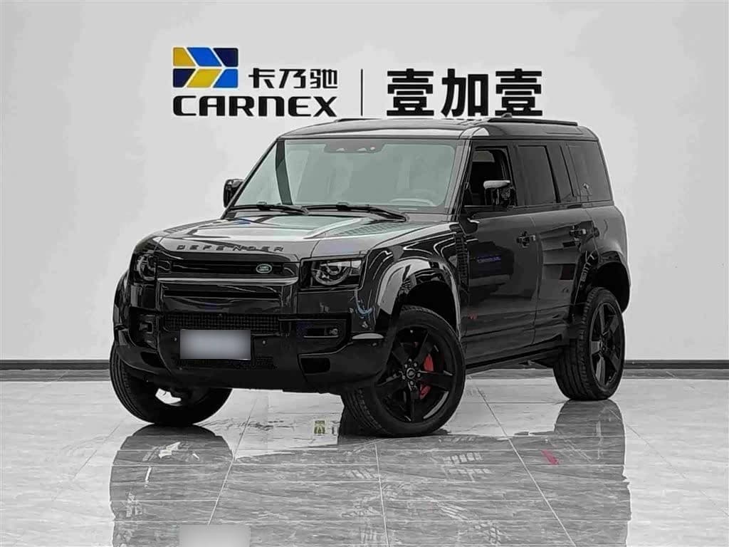 2022 Land Rover Defender front exterior