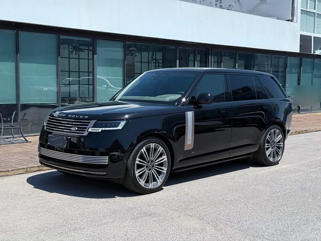 2024 Land Rover Range Rover front exterior
