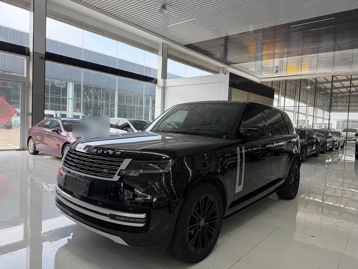 2023 Land Rover Range Rover front exterior