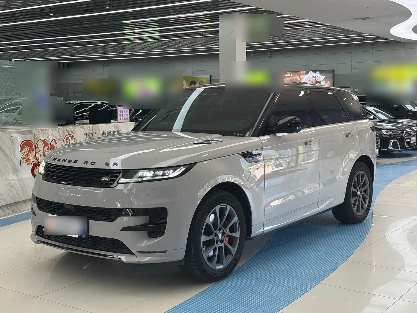 2022 Land Rover Range Rover Sport front exterior