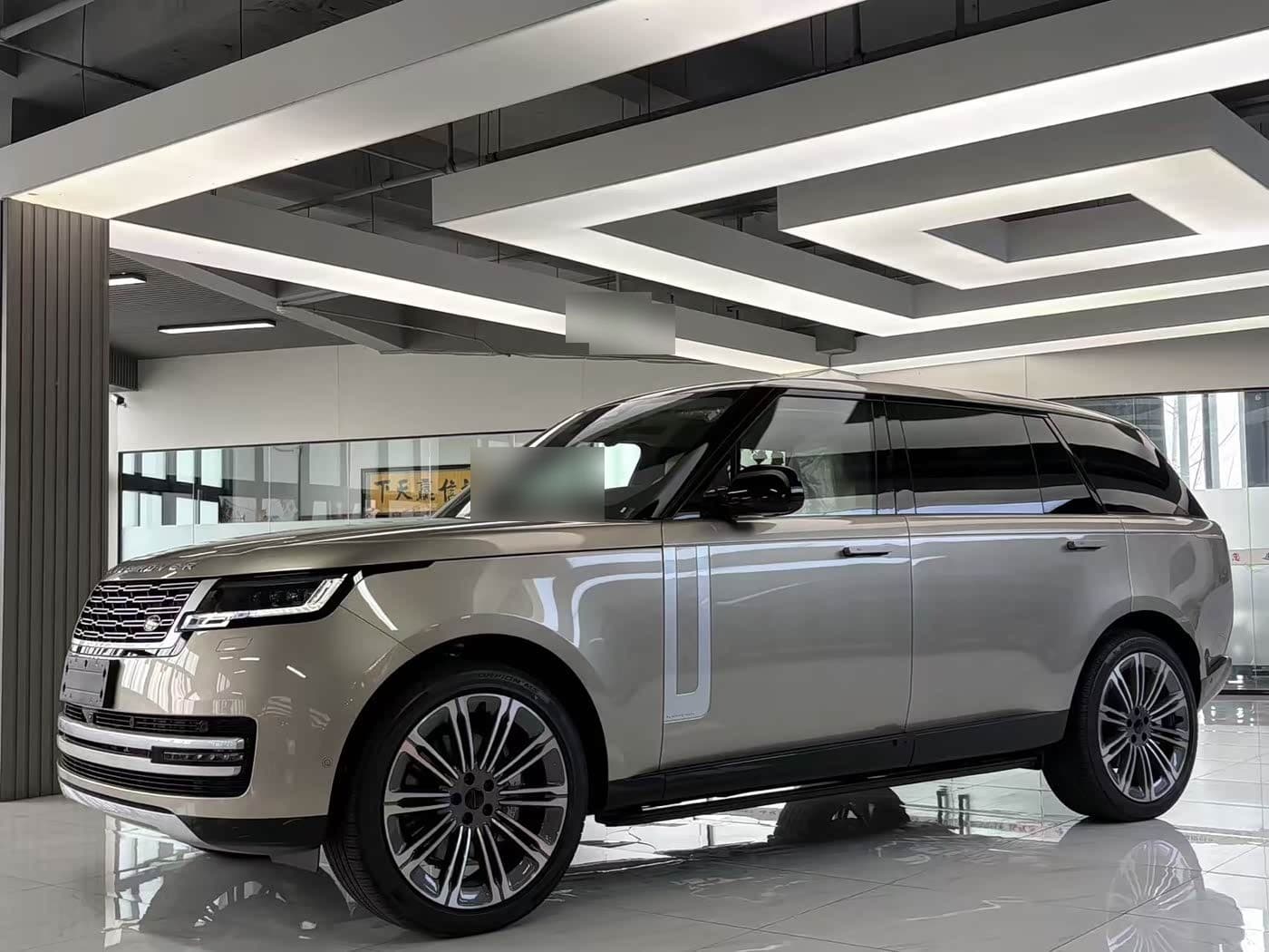 2026 Land Rover Range Rover front exterior