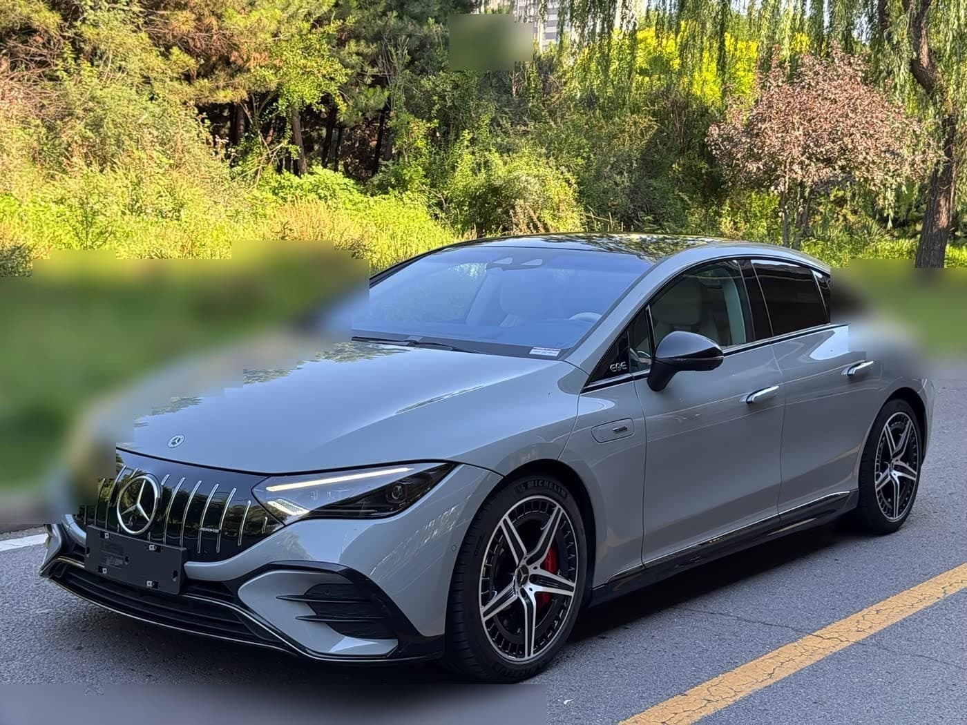 2023 Mercedes-Benz EQE AMG front exterior