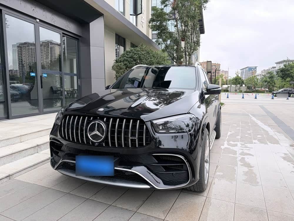 2023 Mercedes-Benz GLE AMG front exterior