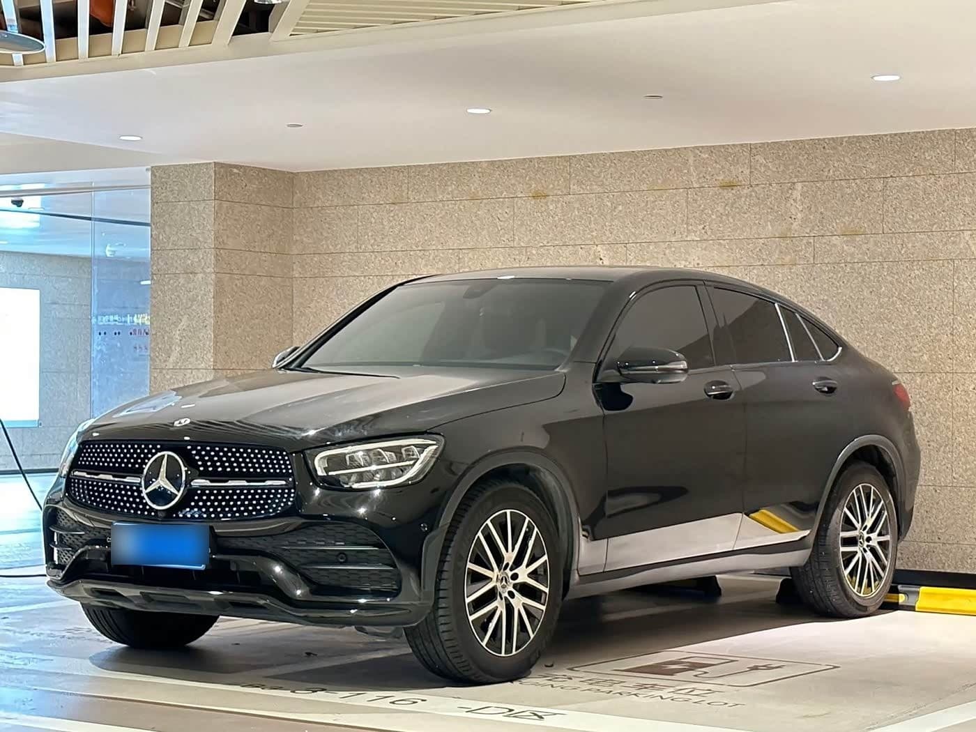2023 Mercedes-Benz GLC Coupe front exterior
