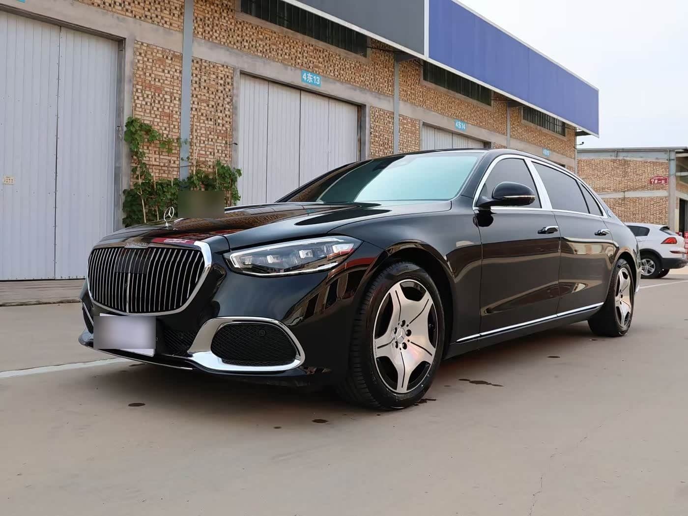 2024 Mercedes-Benz Maybach S-Class front exterior